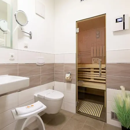 Appartement Quartier 7 App 02 *